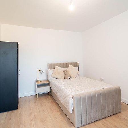 Belgian Studio Apt 2 Хаддерсфилд Экстерьер фото