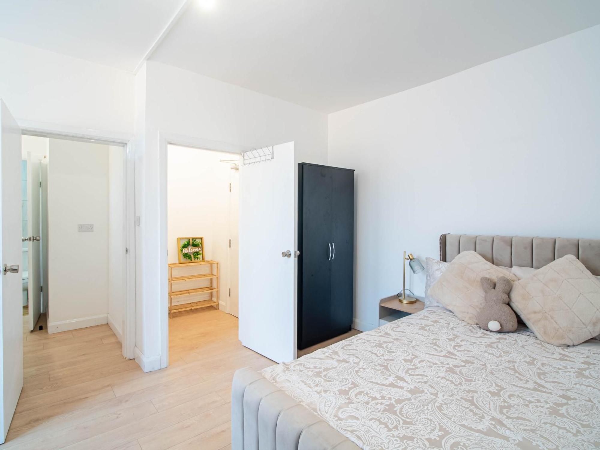 Belgian Studio Apt 2 Хаддерсфилд Экстерьер фото
